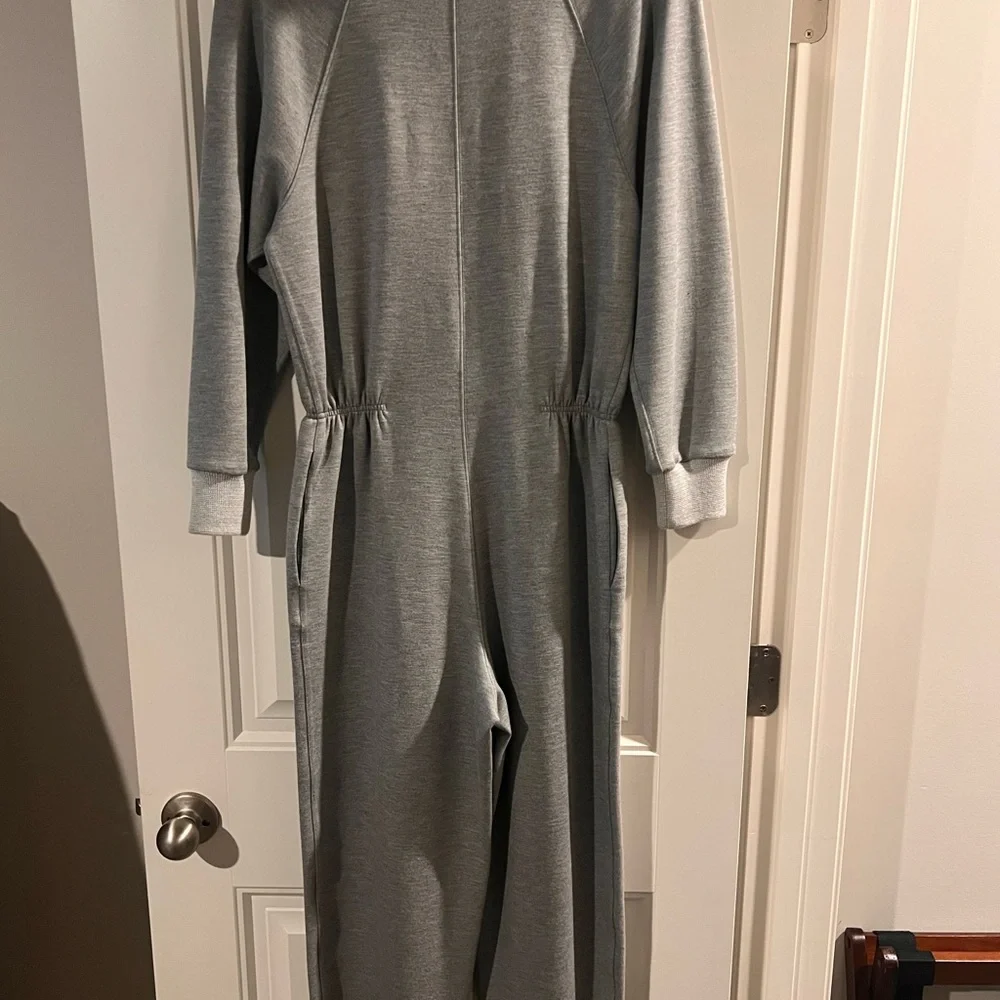 Louis Vuitton cashmere and wool blend jumpsuit
New with Tags - Picture 8 of 8